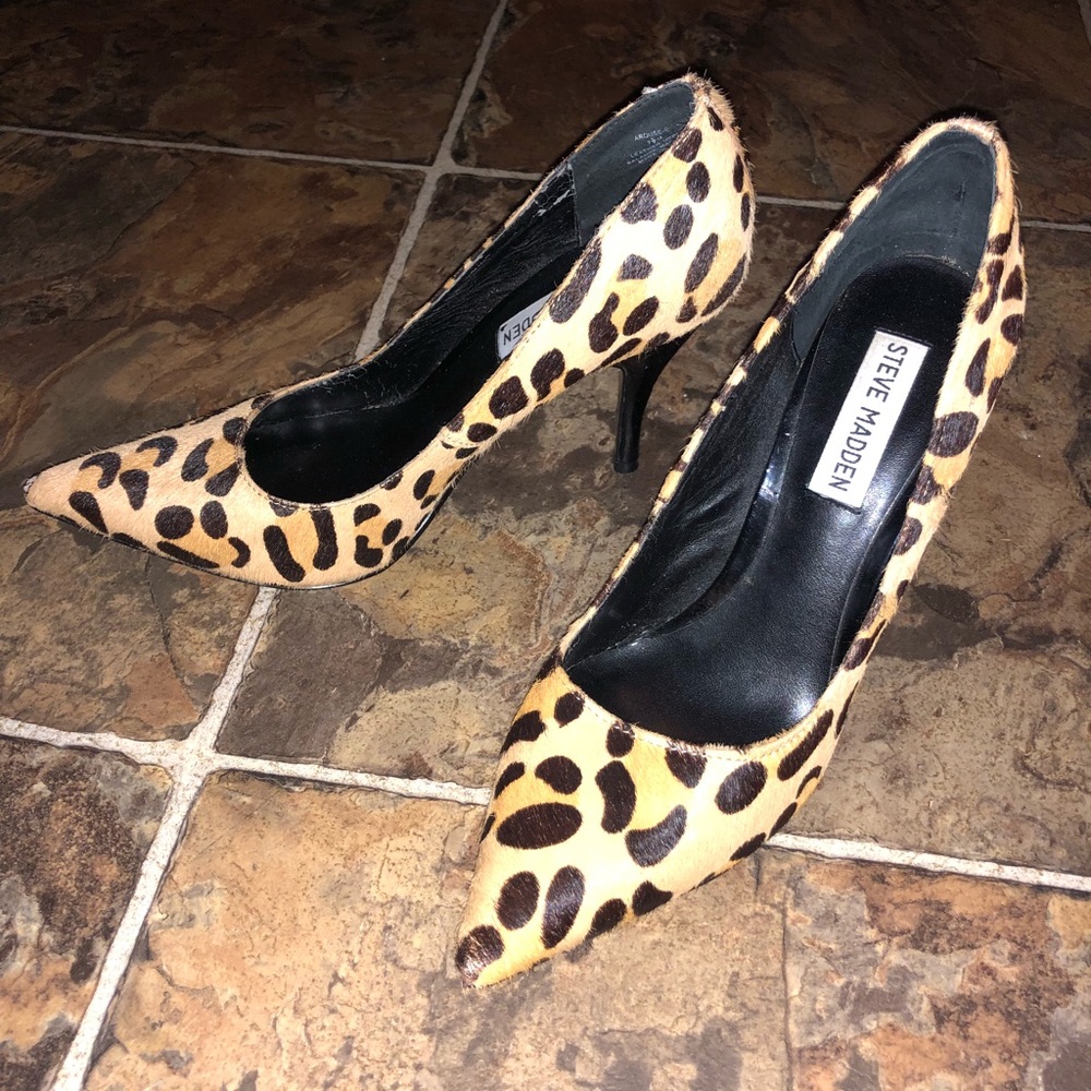 Calf hair leopard heels